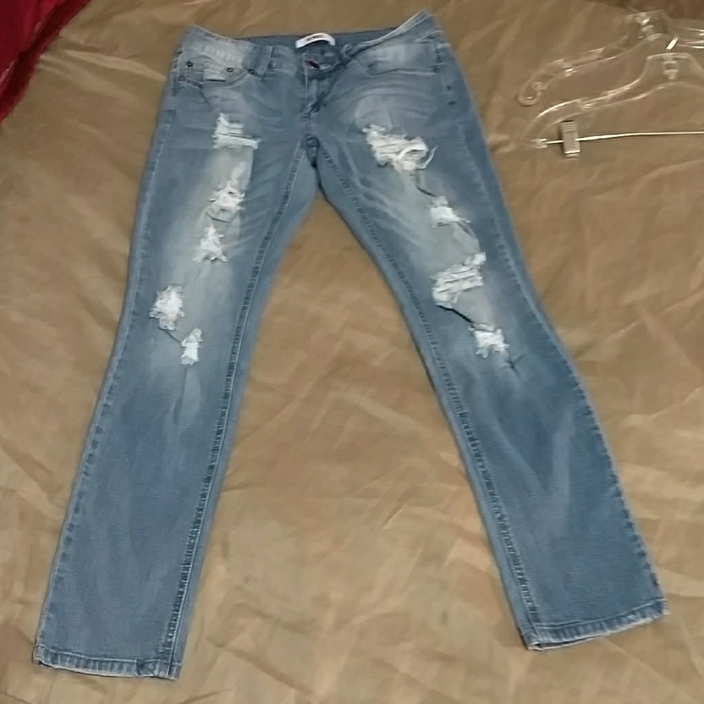 😀😀BONGO destroyed jeans